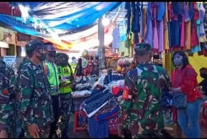 Babinsa Koramil 0818/05 Gelar Sosialisasi Covid-19 di Pasar Kepanjen