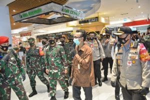 Panglima TNI dan Kapolri Tinjau Mall Tangguh Semeru TransMart Kota Malang