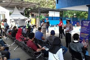 Dikyasa Polresta Malang Kota Sosialisasikan Pelaksanaan Ops Patuh kepada Pemohon SIM
