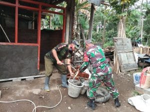 Program Rutilahu, Koramil 0818/12 Bantur Renovasi Rumah Mbah Sarti