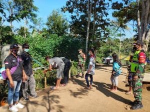 Koramil 0818/13 Kalipare Laksanakan Penertiban New Normal kepada para Wisatawan