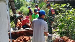 Program Rutilahu Koramil 0818/16 Sumawe Mendapat Respon Positif dari Warga