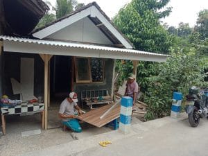 Koramil 0818/11 Donmulyo Selesaikan Pengerjaan Rumah Program Rutilahu