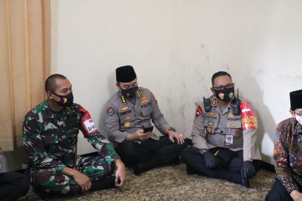 Kapolda Jatim Silaturahmi ke Pengasuh Ponpes Sabilurrosyad Kota Malang