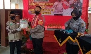 Kapolres Malang Kampanye Sejuta Masker di Kampung Tangguh Semeru Desa Asrikaton
