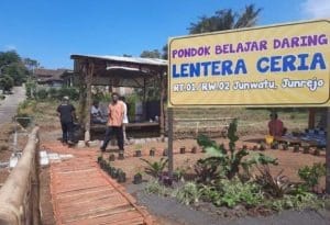 Babinsa Posramil 0818/02 Junrejo Dukung Pemuda Desa Inisiasi Pondok Belajar