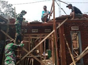 Babinsa Koramil 0818/23 Jabung Motivasi Warga Sukseskan Program Rutilahu