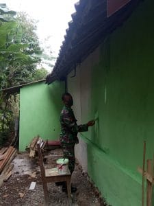 Koramil 0818/11 Donomulyo Kejar Target Penyelesaian Rehab Rumah Program Rutilahu