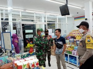 Putus Penyebaran Covid-19, Koramil 0818/03 Kasembon Gelar Patroli Penegakan Disiplin Protokol Kesehatan