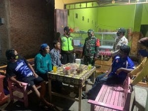 Secara Humanis, Koramil Turen Bersama Tri Pilar Sosialisasi Penerapan 3M