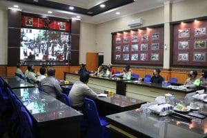 Dandim 0818 dan Kapolres Malang Zoom Meeting Bersama Forkopimda Jatim