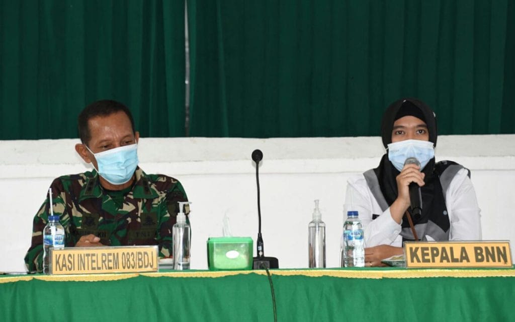 NARASUMBER:Kasi Intel 083/Bdj, Letkol Arm M. Muslich dan Nur Teta Ulansari S,Com.M.M Tim penyuluh dari BNN Kabupaten Malang -