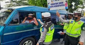 Turun ke Jalan, Satlantas Polres Malang Sosialisasi Operasi Zebra Semeru dan Prokes Covid-19