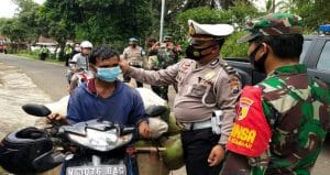 Blusukan ke Desa, Anggota Polres Malang Gelar Operasi Yustisi