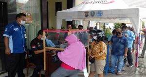 Animo Wajib Pajak Kendaraan Bermotor di KB Samsat Karangploso Masih Tinggi