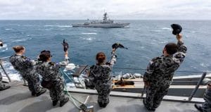 Diplomasi Maritim, TNI-AL dan RAN Gelar ‘Passex’ di Perairan Anambas