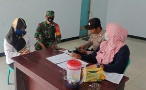Babinsa Koramil 0818/17! Ampelgading Gelar Kamsos di Wilayah Binaan