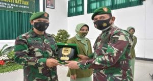 Korem 083/Bdj Gelar Upacara Pelepasan 2 Staf Pindah Satuan
