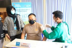 Kapolres Malang Suntik Vaksin Covid-19, Bersama 394 Anggota Lainnya