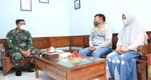 Jenguk Anggota Sakit, Dandim 0818 Doakan Lekas Sembuh