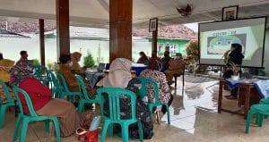 Tangkal Hoax Vaksin Covid-19, Koramil Tumpang bersama Muspika Gelar Sosialisasi ke Masyarakat