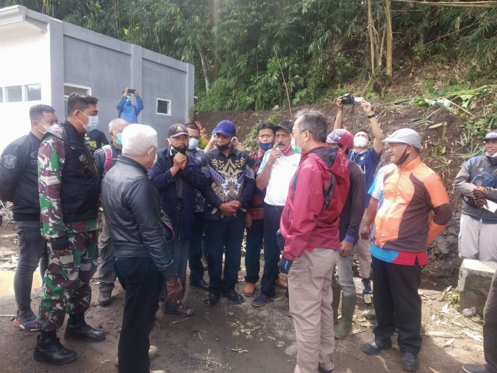 Dandim 0818 Tinjau 3 Lokasi Tanah Longsor Bersama Bupati Malang