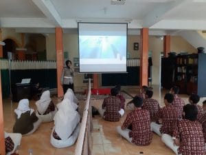 Dikyasa Satlantas Polres Malang Sosialisasikan Pendaftaran Jadi Anggota Polri 2021
