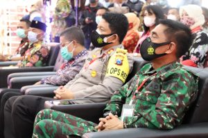 Pabung Kodim 0818 Hadiri Festival Bank Sampah Kota Batu