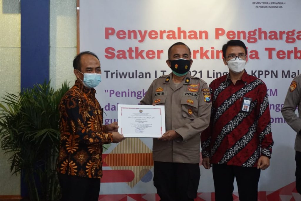 Polres Malang Raih Penghargaan PRISMA Sebagai Satuan Berkinerja Terbaik
