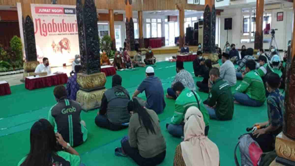 Mas Bup Tampung Aspirasi Kades di Jumat Ngopi Edisi Ngabuburit