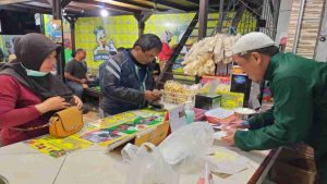 Nikmatnya Berbuka Puasa dengan Bebek Goreng Sambel Korek