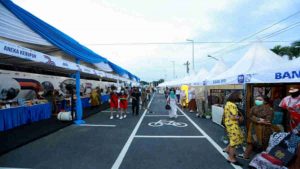 Produk Halal Disajikan di Pantai Marina Boom