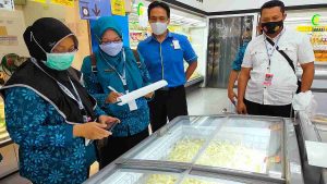 Sidak Swalayan TKP2MO Kota Blitar Temukan Mamin Rusak