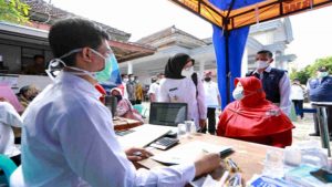 Tujuh Kali Ngantor di Desa, Ipuk Tuntaskan Hampir 10 Ribu Masalah Warga