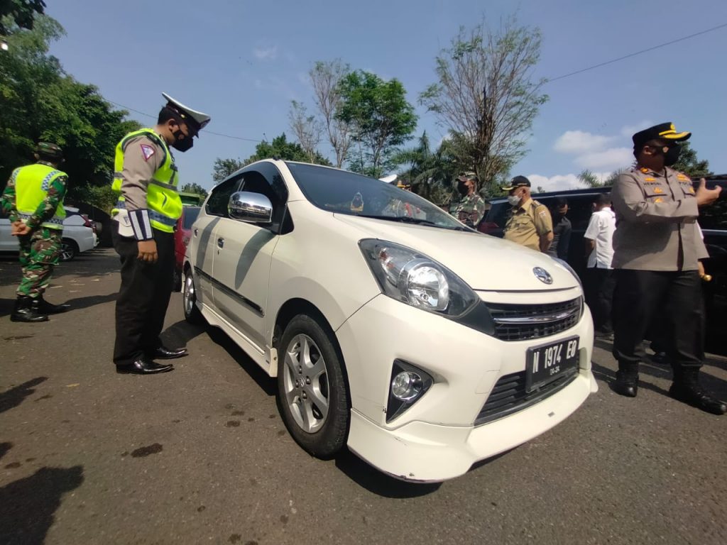 Kapolres Malang Pimpin Simulasi Penyekatan Jelang Pelarangan Mudik Lebaran