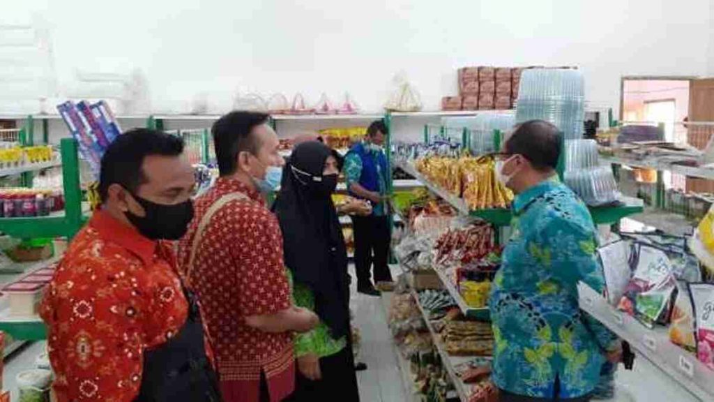 Jelang Lebaran, Mamin Kadaluarsa di Toko Modern Ditarik