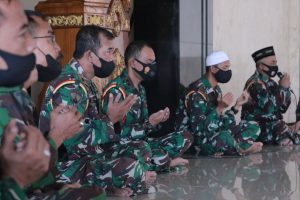 Puslatpurmar-IV Purboyo Gelar Doa Bersama untuk 53 Awak KRI Nanggala-402