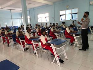 Satlantas Polres Malang Bekali Pelajar MAN 2 Turen Cara Berkendara yang Aman
