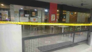 Langgar Prokes, Restoran Cepat Saji di Kediri Mall Disegel Satpol PP