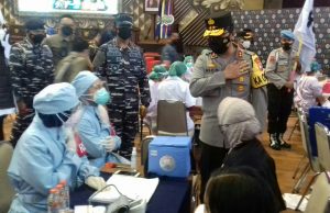 Kapolda Jatim Bangga Ada Tim Urkes Polresta Malang Kota Ditengah Serbuan Vaksinasi Korem 083/Bdj