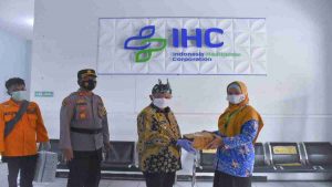 Bung Karna Tinjau RS Elisabeth dan RS Mitra Sehat, Ingatkan Nakes Selalu Semangat