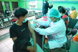 Putra Putri Prajurit Korem 083/Bdj Terima Vaksinasi Dosis-1