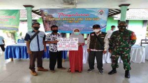 Pemdes Selomukti Salurkan BLT DD Tahap 4 dan Vaksinasi Covid-19