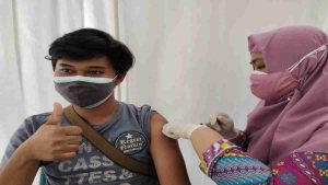 Vaksinasi Covid-19 Usia Remaja, Puskesmas Panarukan Diserbu Pelajar