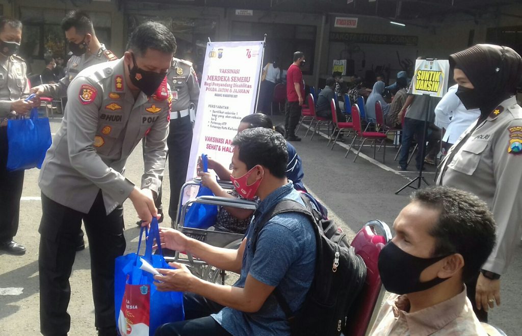 Polresta Malang Kota Gelar Vaksinasi Bagi Disabilitas dan Korban Lakalantas
