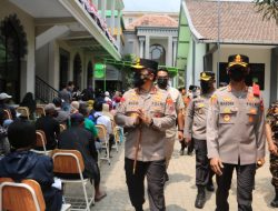 Kapolda Jatim Blusukan Tinjau Vaksinasi di NUIS Pakis Kabupaten Malang