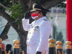Pimpin Upacara HUT RI di Alun-alun Jember, Bupati Hendy Ajak Gotong Royong Putus Mata Rantai Covid-19
