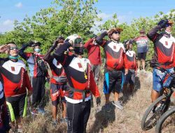 Upacara HUT RI Digelar dari Halaman Rumah, Puncak Bukit, Hingga Tempat Isolasi