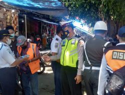 Satlantas Polres Malang Bersama Forum Lalu Lintas Tertibkan Para Jukir Liar