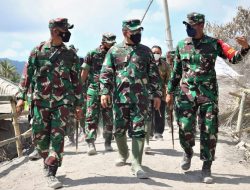 Kasad Jenderal TNI Dudung: Pastikan TNI Siap Bantu Relokasi Pengungsi Semeru